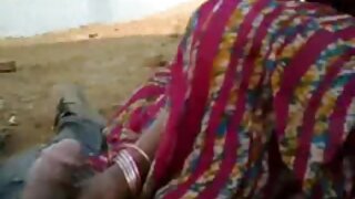 ಕೊಂಬಿನ ರೆಡ್‌ಹೆಡ್ ಪಾಲಿನಾ ಜೇಮ್ಸ್ ಕಪ್ಪು ವ್ಯಕ್ತಿ ಅವಳನ್ನು ಮುಖಾಮುಖಿ ಮಾಡಿದಾಗ ಅದನ್ನು ಪ್ರೀತಿಸುತ್ತಾಳೆ